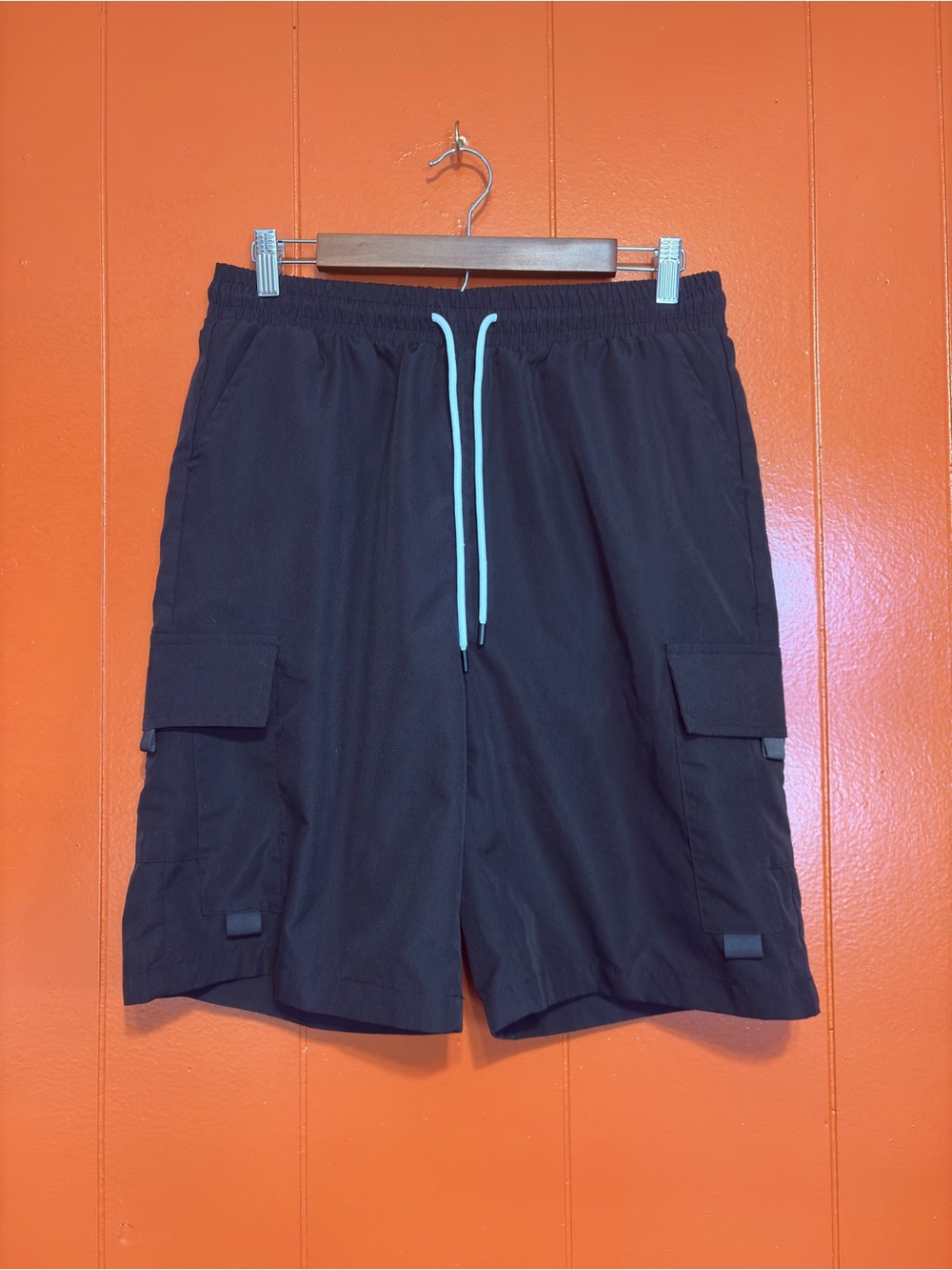 Manfinty Black Cargo Shorts